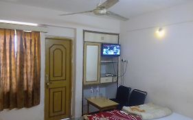 Hotel Rajdhani Plaza